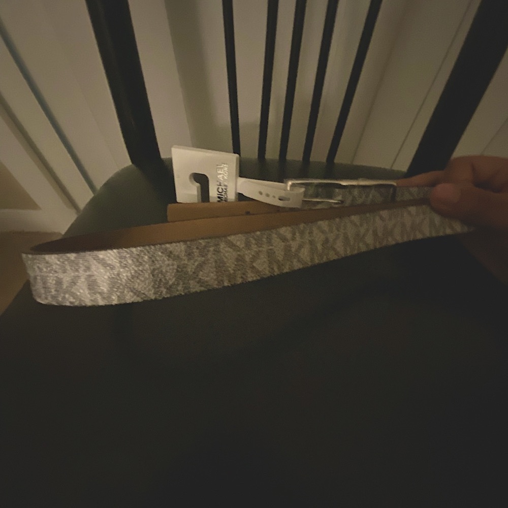 Michael Kors Belt Silver NWT Womens size M